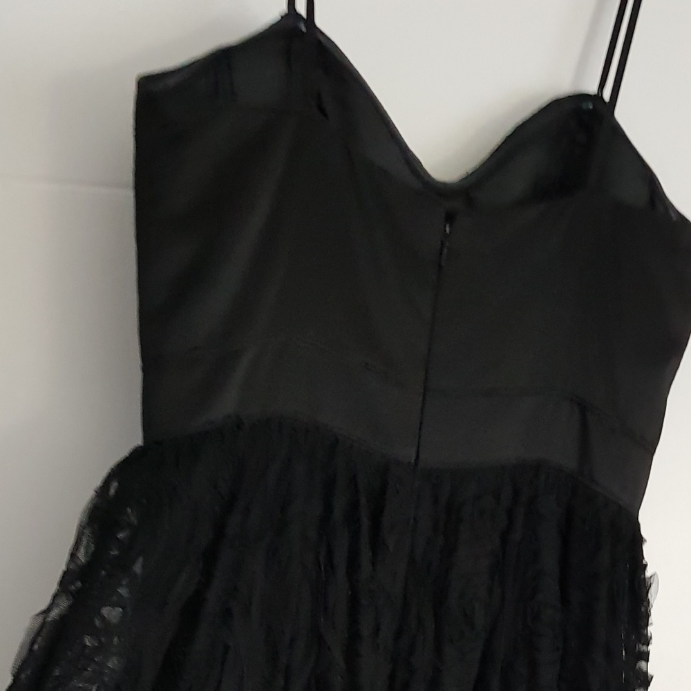 Gown - Picture 6 of 7